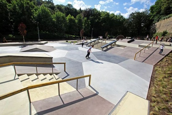 極限滑板主題公園施工